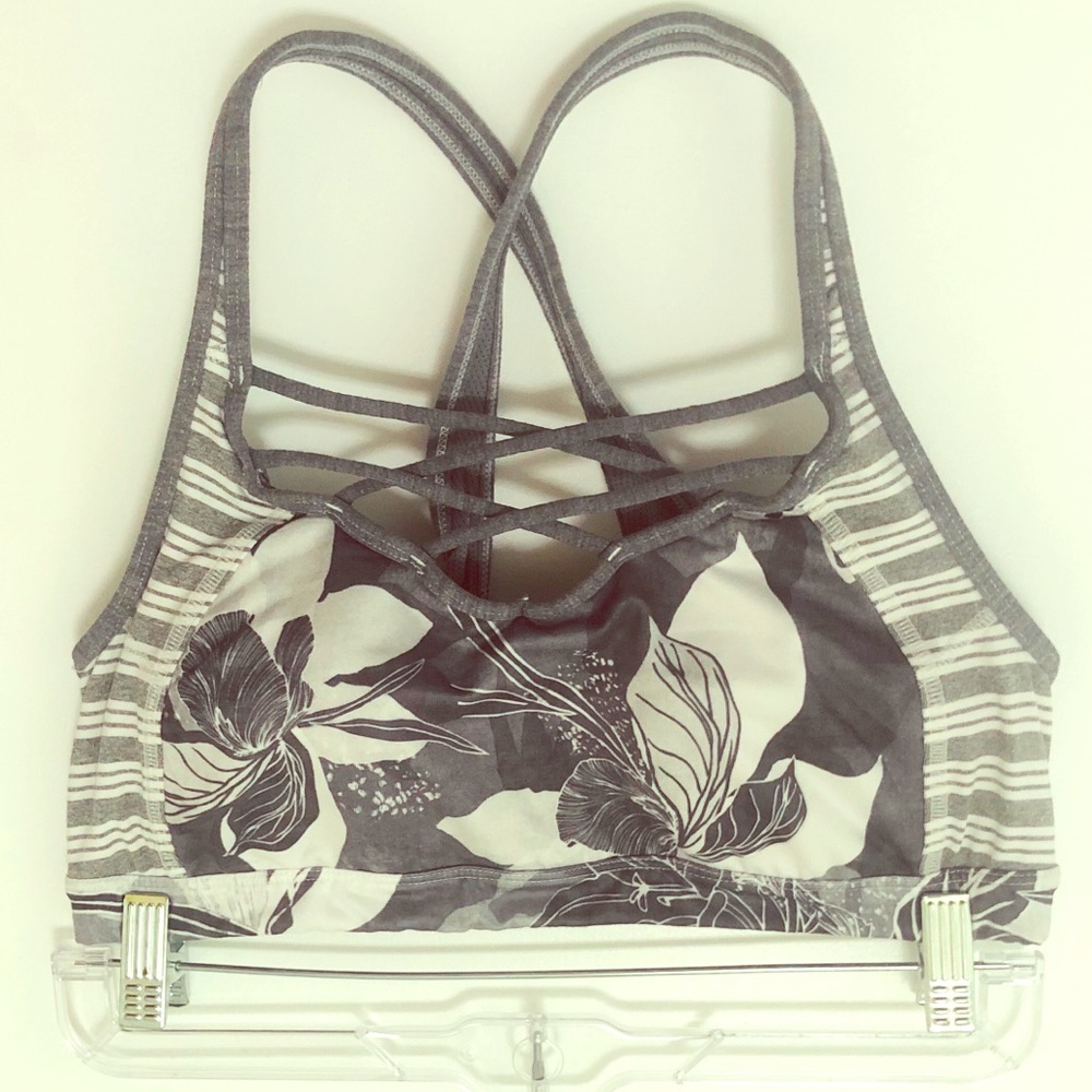 Athleta Criss Cross Front Strap Floral Print Bra